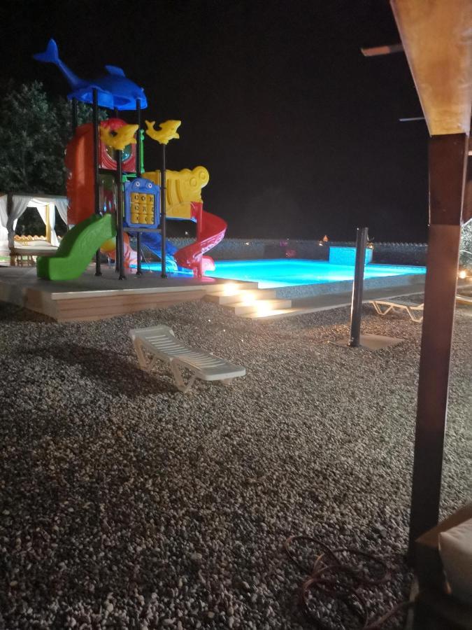 Large Camper In The Olive Grove Hotel Баньоле Екстериор снимка