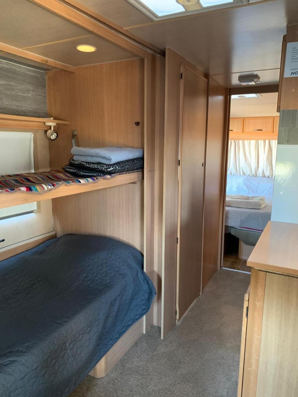 Large Camper In The Olive Grove Hotel Баньоле Екстериор снимка