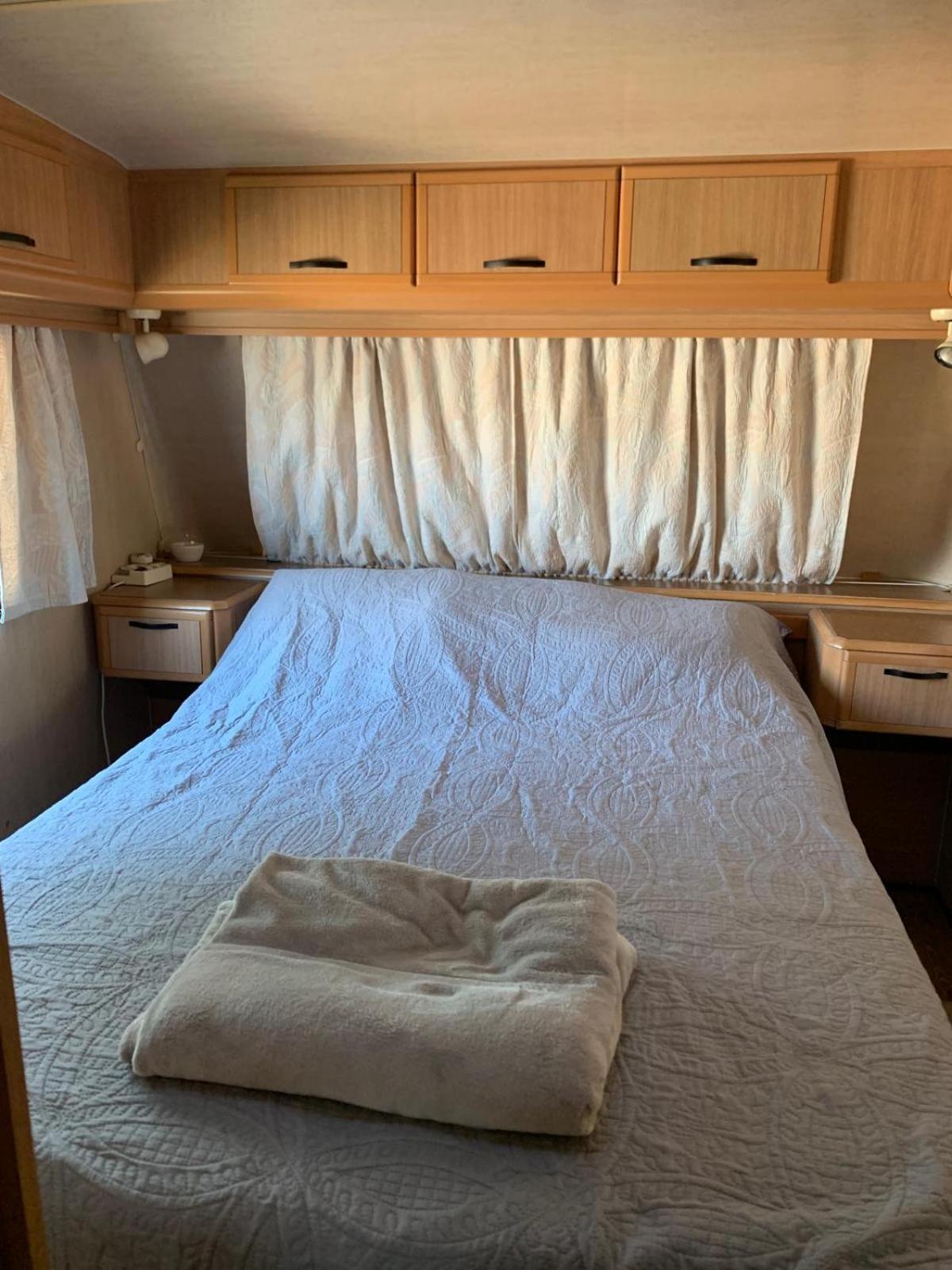 Large Camper In The Olive Grove Hotel Баньоле Екстериор снимка