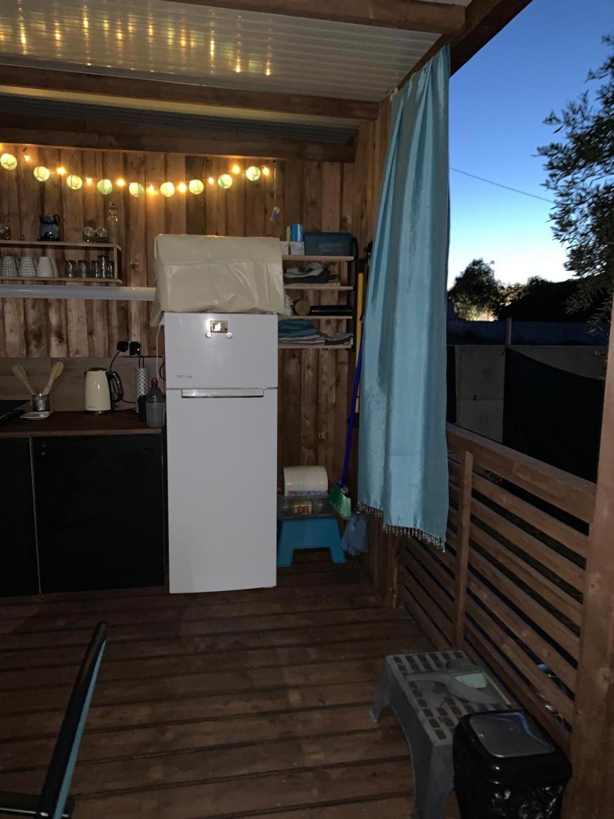 Large Camper In The Olive Grove Hotel Баньоле Екстериор снимка