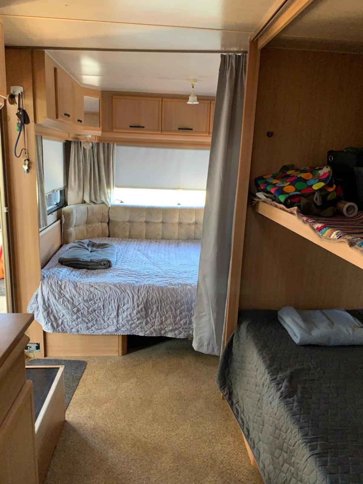 Large Camper In The Olive Grove Hotel Баньоле Екстериор снимка